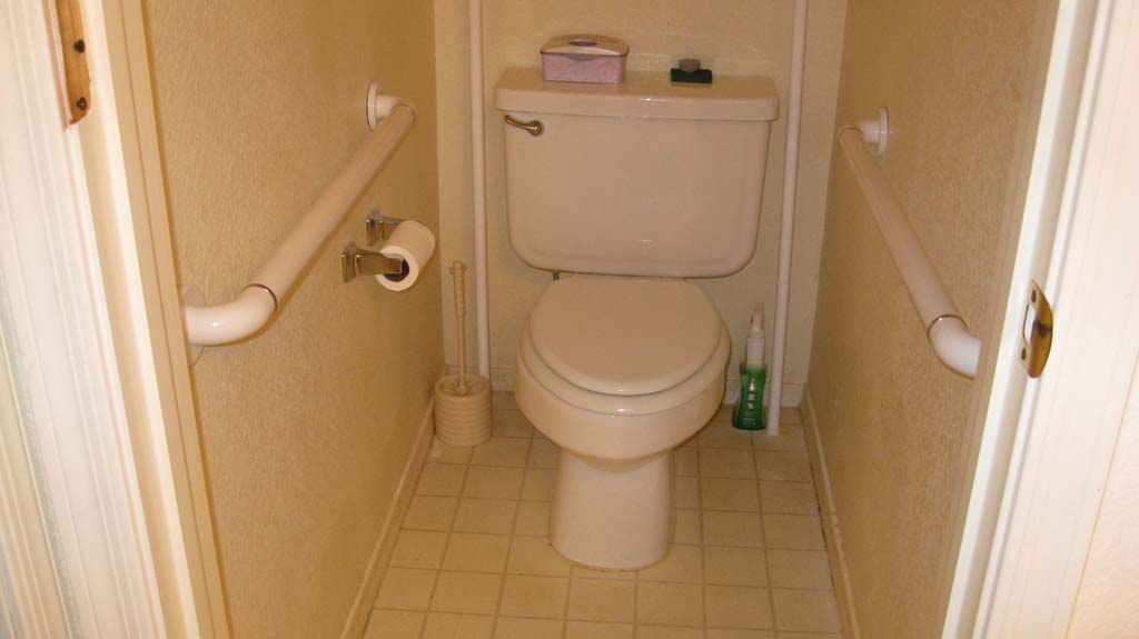 toilet-cabin-5